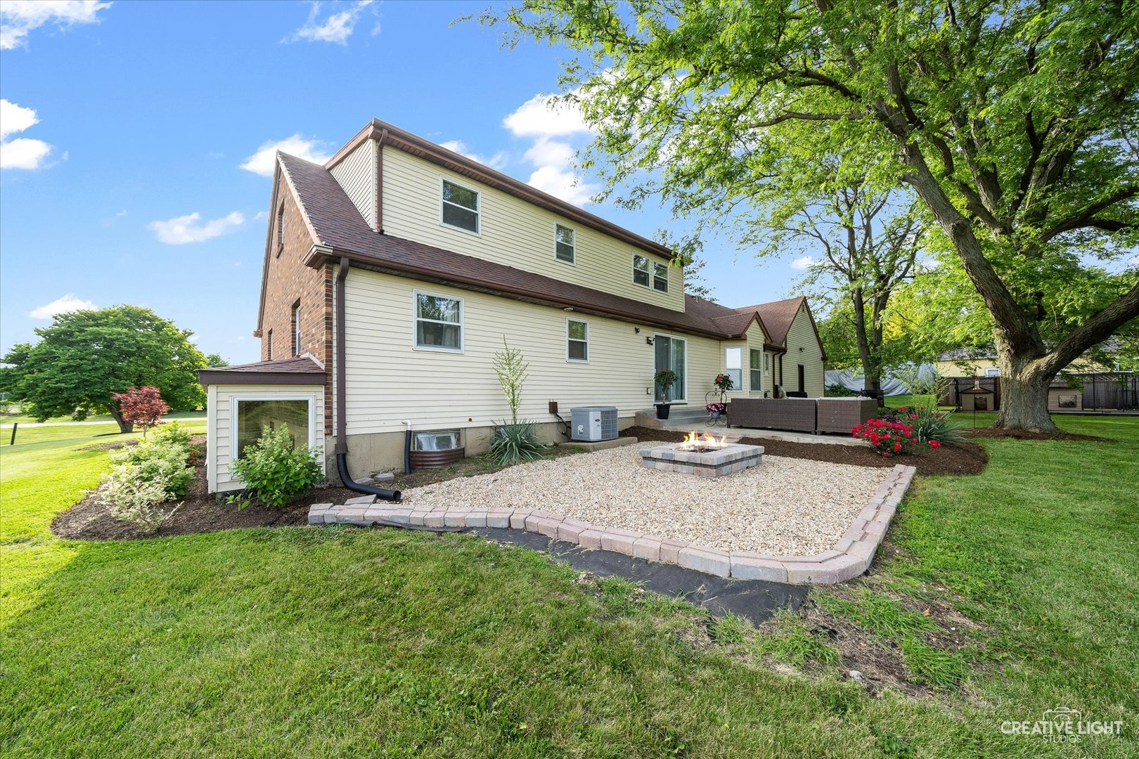5250 Douglas Road Oswego, IL 60543 - Photo 34 of 52 Gallery Image 34