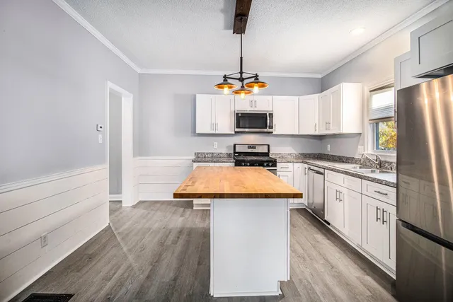 $175,000 | 1014 South Main Street, Mishawaka, IN 46544