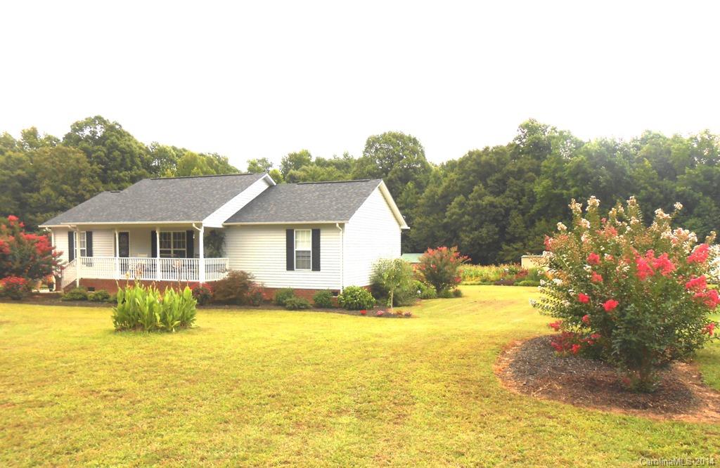 2276 Southbend Road Clover, SC 29710 - Photo 8 of 12 Gallery Image 8
