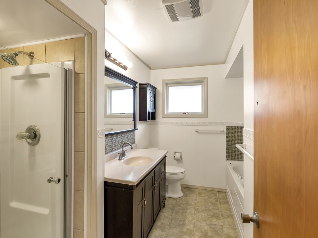 713 North Best Road Spokane Valley, WA 99216 - Photo 17 of 37 Gallery Image 17