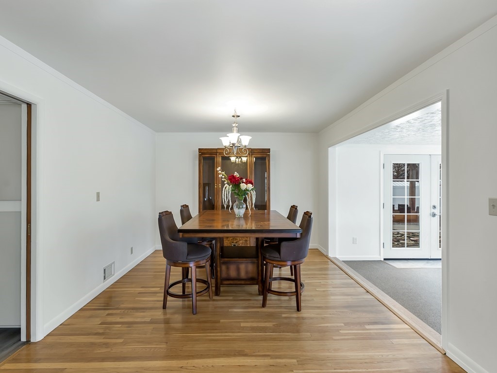 713 North Best Road Spokane Valley, WA 99216 - Photo 8 of 37 Gallery Image 8