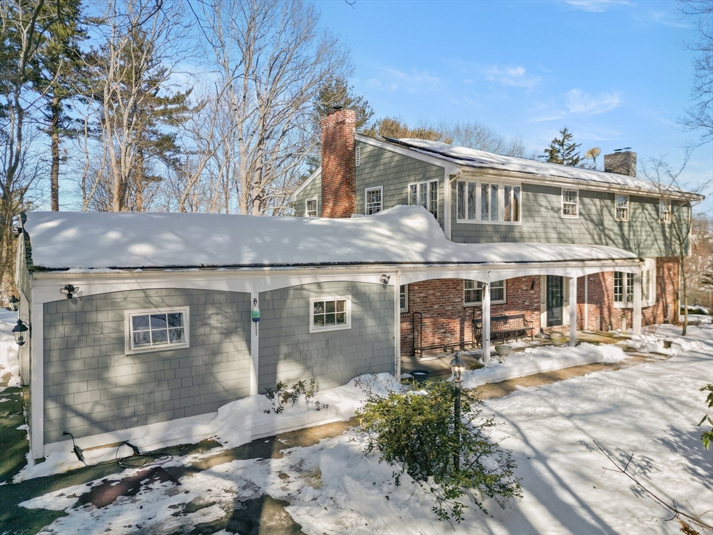 11 Pickman Road Beverly, MA 01915 - Photo 4 of 42