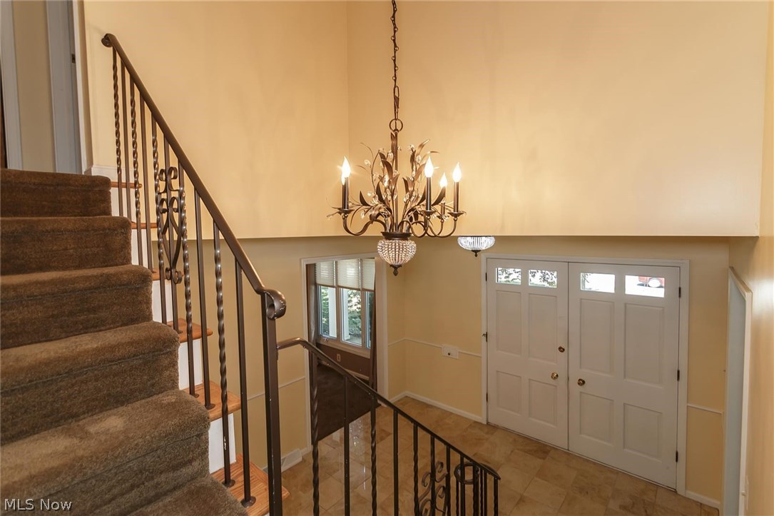 5590 Ridgebury Boulevard Lyndhurst, OH 44124 - Photo 21 of 25 Double door foyer.