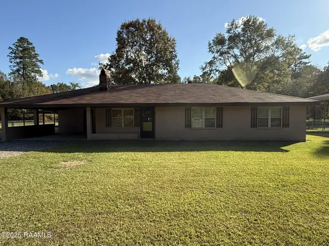 $229,000 | 5925 Crooked Creek Parkway, Ville Platte, LA 70586