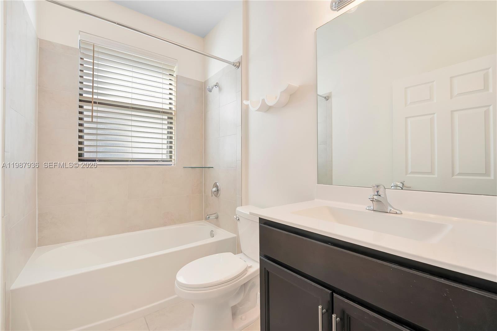 10521 West 35th Way Hialeah, FL 33018 - Photo 14 of 53 Ground floor bathroom