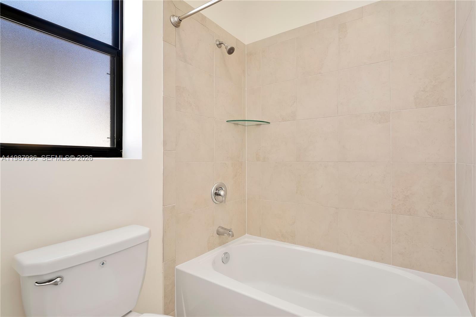 10521 West 35th Way Hialeah, FL 33018 - Photo 20 of 53 2nd bathroom second floor