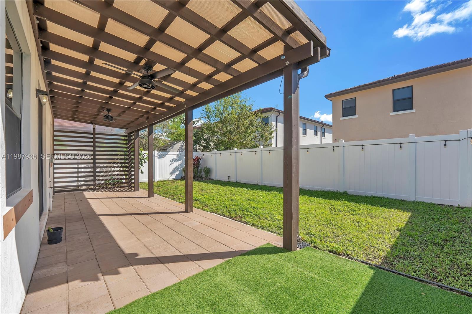 10521 West 35th Way Hialeah, FL 33018 - Photo 28 of 53