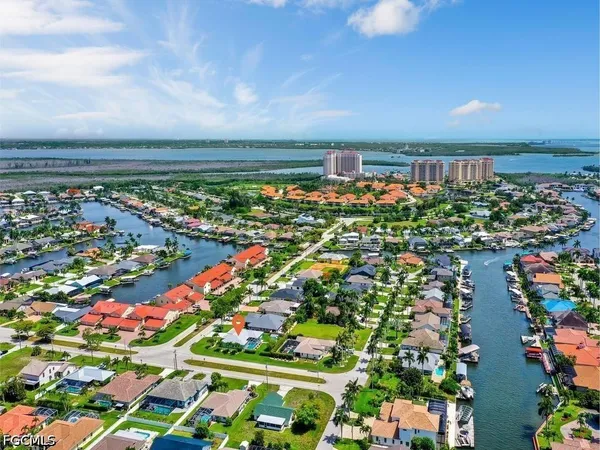$649,000 | 5502 Southwest 12th Avenue, Cape Coral, FL 33914