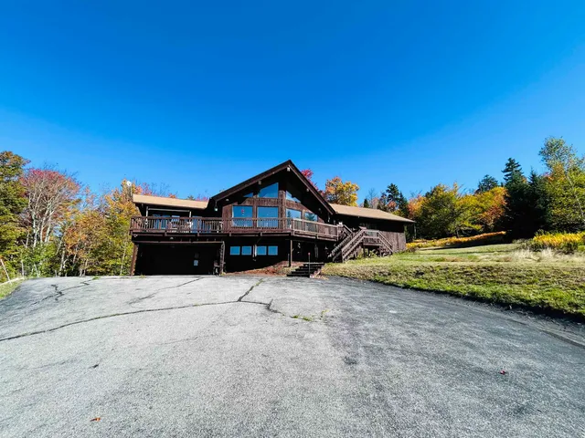 $579,900 | 989 Upton Road, Errol, NH 03579