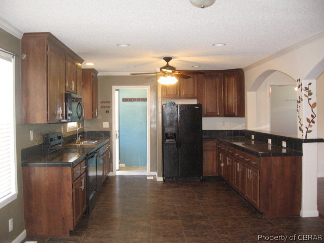 1313 Healys Road Locust Hill, VA 23092 - Photo 4 of 16 Kitchen