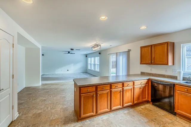 $289,000 | 161 Stonewood Crossing Drive, Boiling Springs, SC 29316