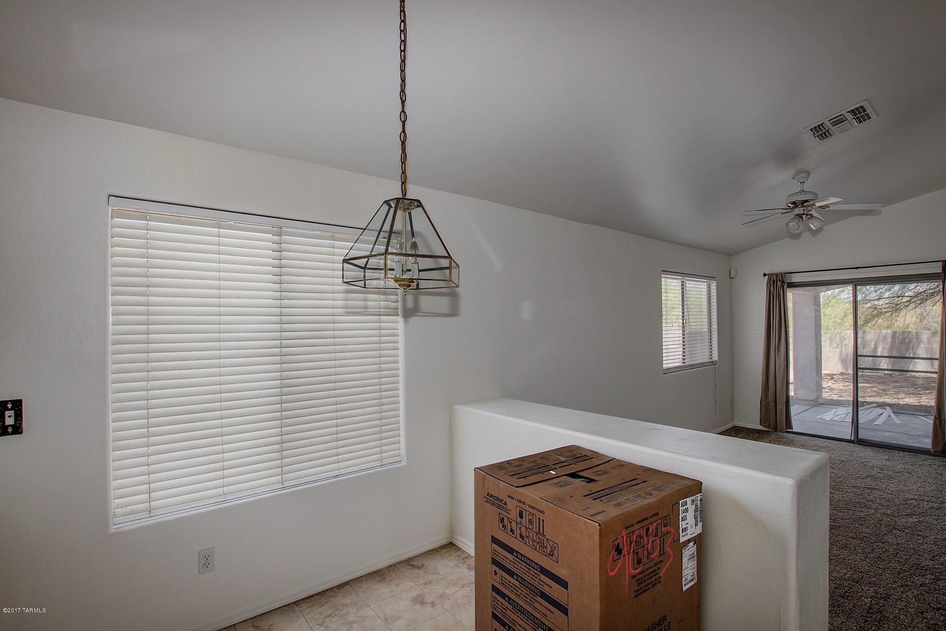 4513 South Valley Road Tucson, AZ 85714 - Photo 21 of 41