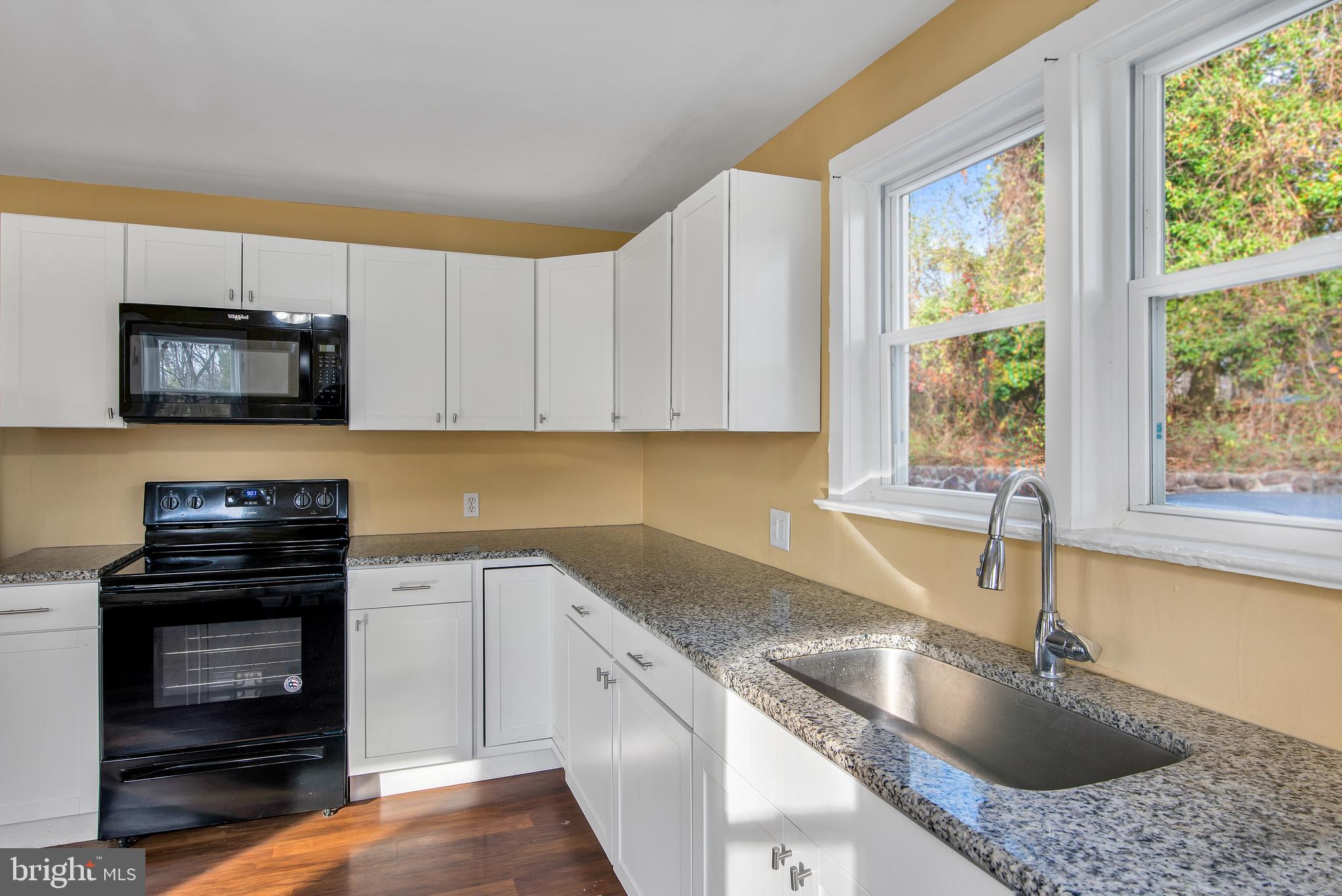 1662 Laurelwood Road Pottstown, PA 19465 - Photo 6 of 25 Gallery Image 6