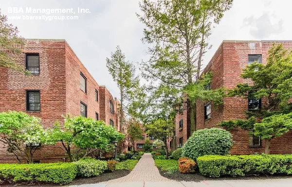 $2,500 | 94 A Marion Street, Unit 3, Brookline, MA 02446