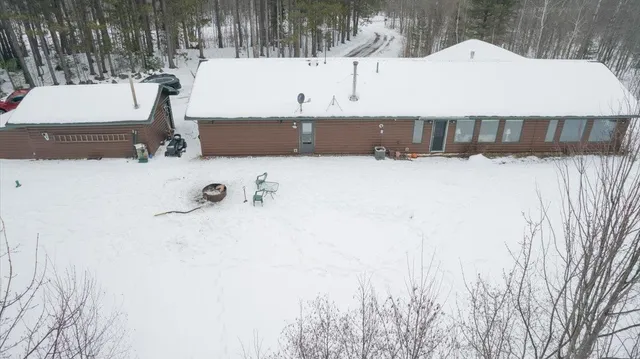$325,000 | 6813 South 18 St Road, Lake Nebagamon, WI 54849