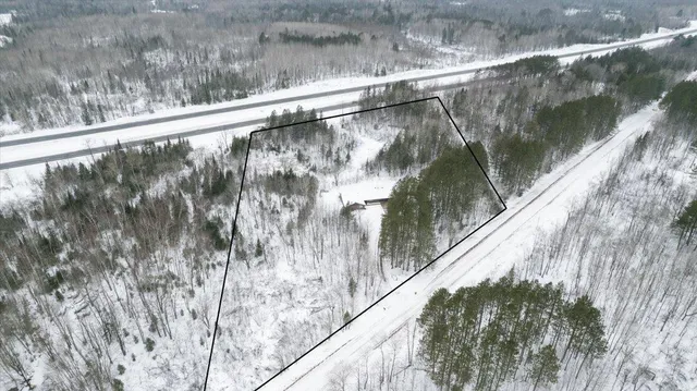 $325,000 | 6813 South 18 St Road, Lake Nebagamon, WI 54849