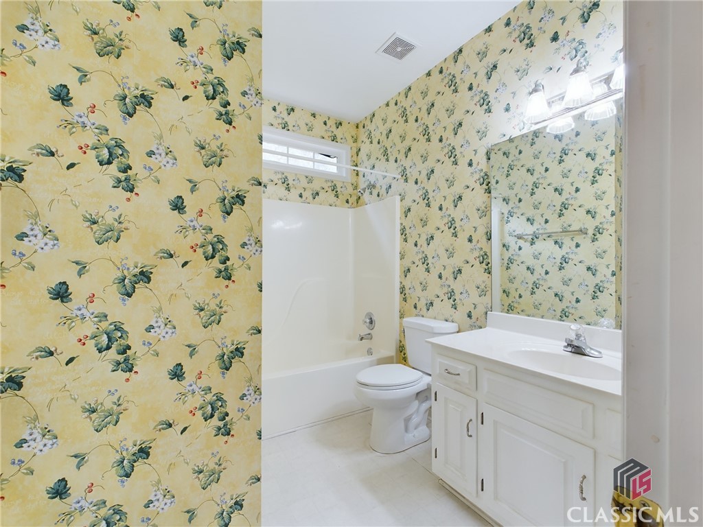 1340 Victoria Road Watkinsville, GA 30677 - Photo 4 of 30