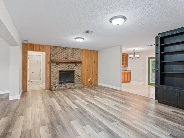 $725,000 | 8234 Highway 301, Bushnell, FL 33513