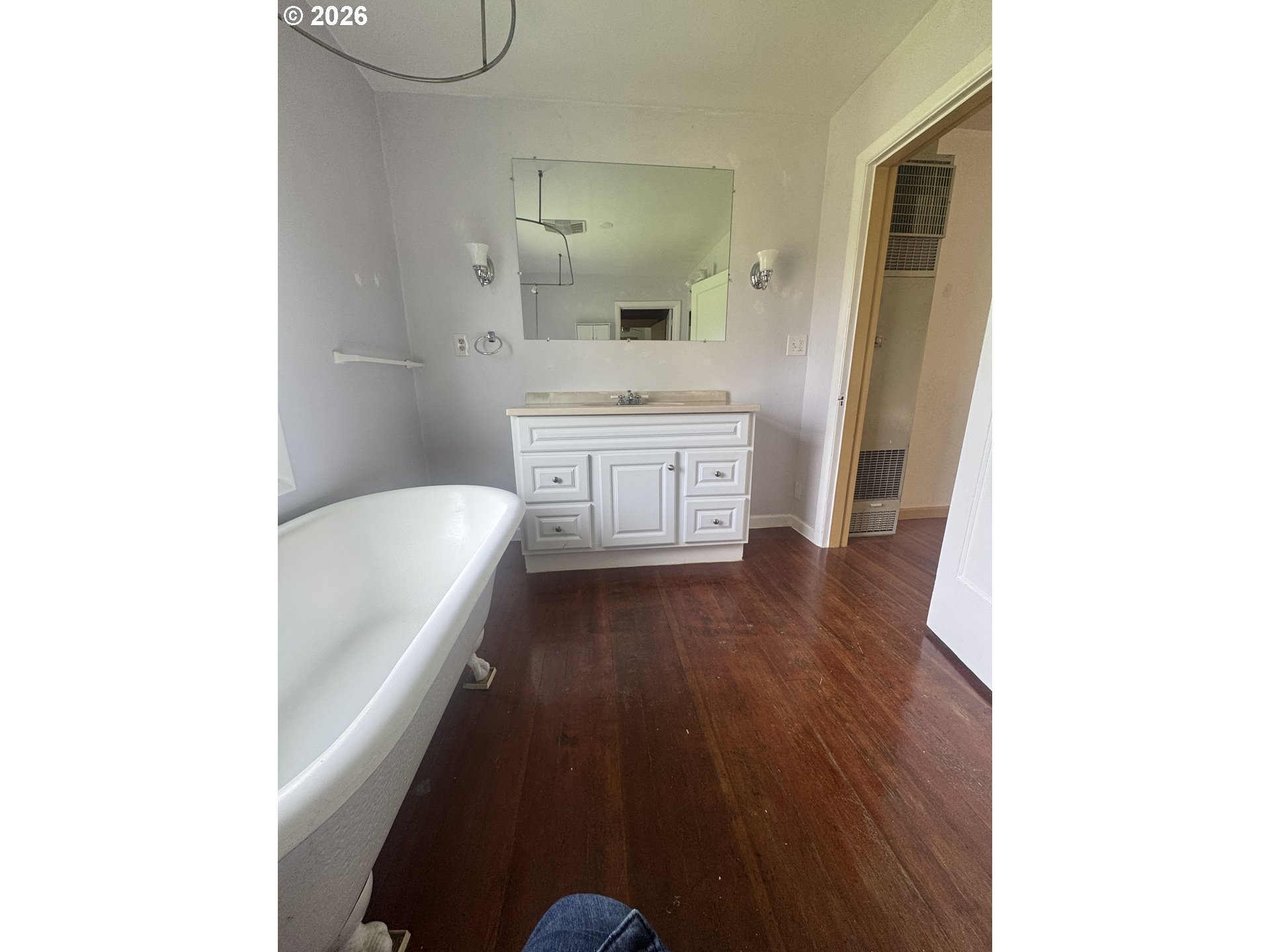 92394 G Road Astoria, OR 97103 - Photo 17 of 20 Bathroom