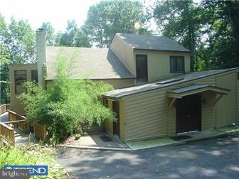 22 Hunter Road Coatesville, PA 19320 - Photo 1 of 12 Exterior
