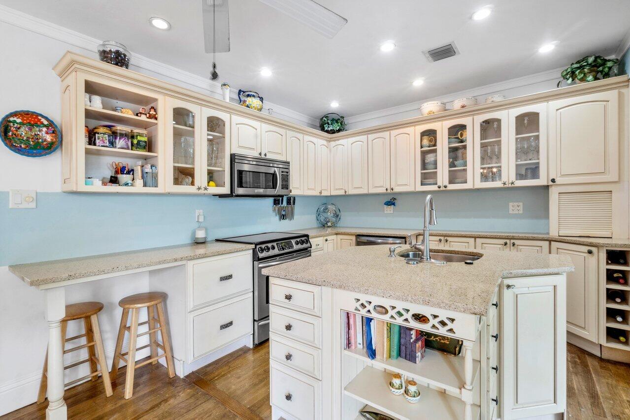 902 East Boca Raton Road Boca Raton, FL 33432 - Photo 7 of 17 Kit2