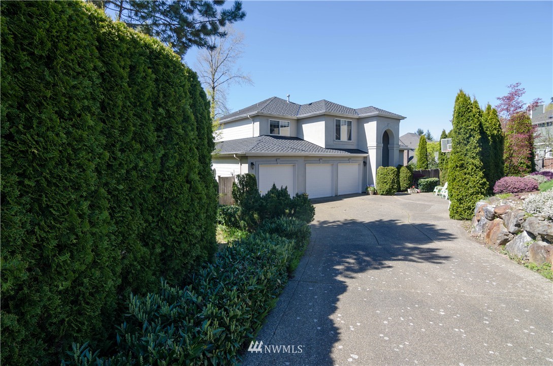15315 101st Place Northeast Bothell, WA 98011 - Photo 2 of 25 Gallery Image 2