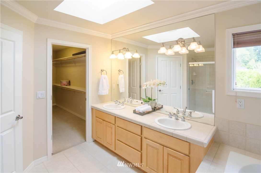 15315 101st Place Northeast Bothell, WA 98011 - Photo 16 of 25 Gallery Image 16