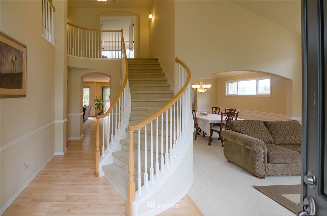 15315 101st Place Northeast Bothell, WA 98011 - Photo 3 of 25 Gallery Image 3