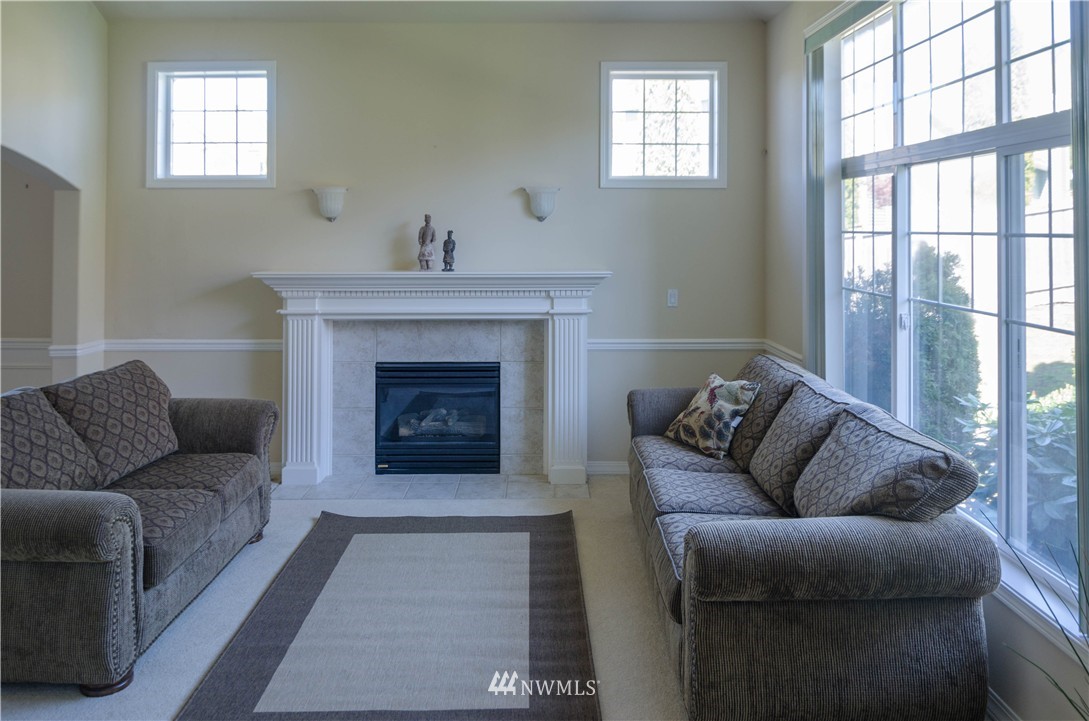 15315 101st Place Northeast Bothell, WA 98011 - Photo 4 of 25 Gallery Image 4
