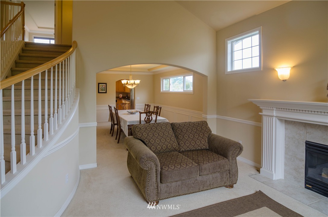 15315 101st Place Northeast Bothell, WA 98011 - Photo 5 of 25 Gallery Image 5