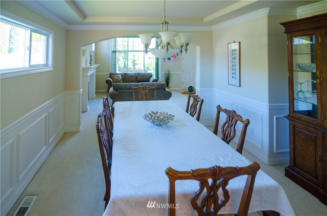 15315 101st Place Northeast Bothell, WA 98011 - Photo 6 of 25 Gallery Image 6