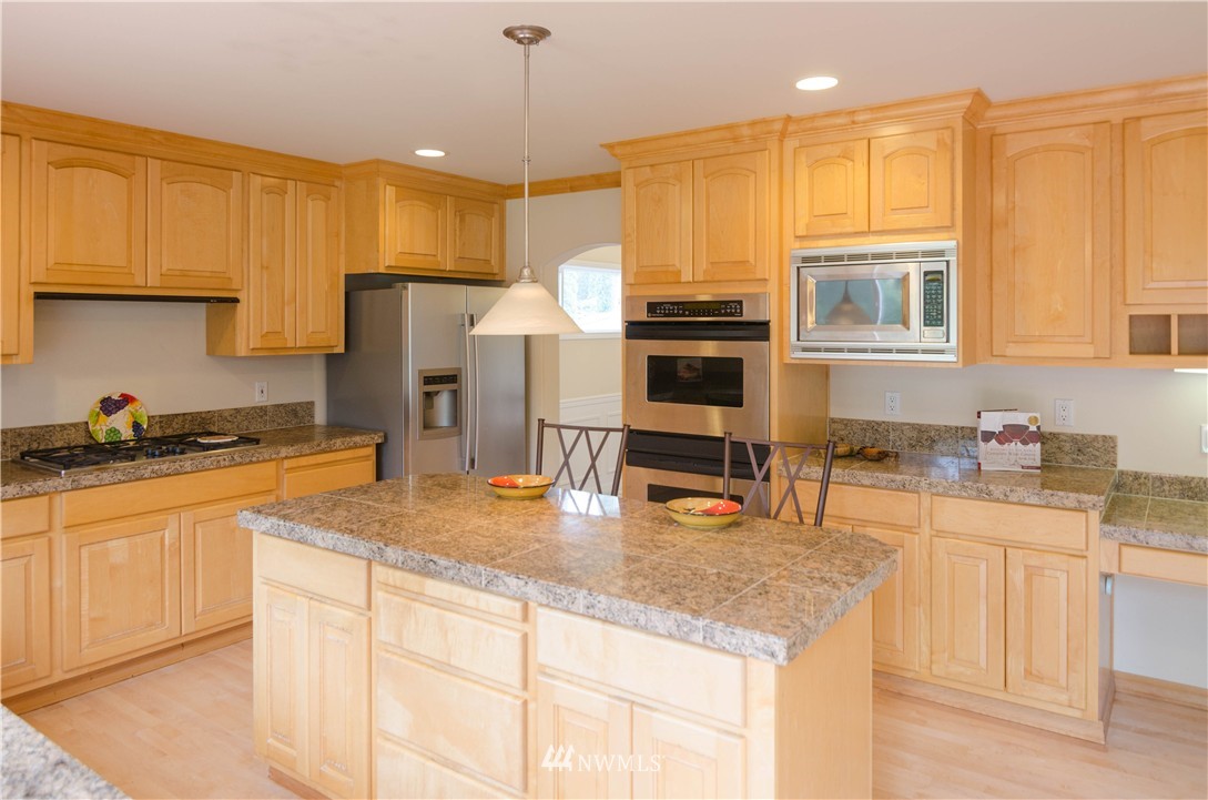 15315 101st Place Northeast Bothell, WA 98011 - Photo 7 of 25 Gallery Image 7