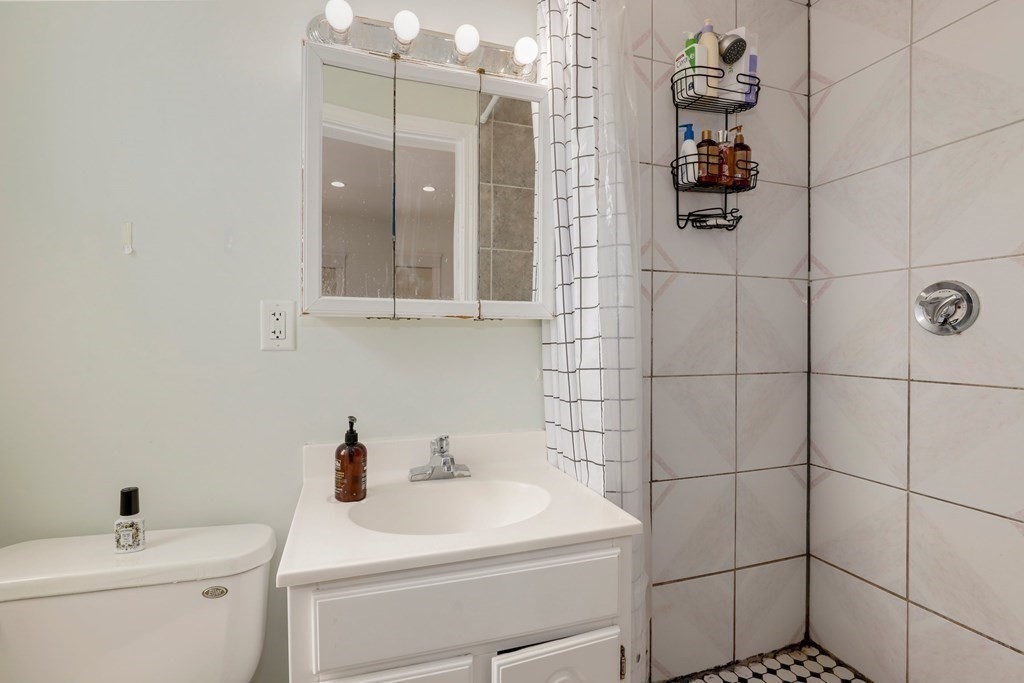 62 Algonquin Road, Unit 1 Chestnut Hill, MA 02467 - Photo 19 of 25