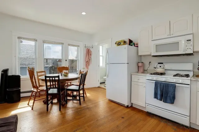 $6,800 | 62 Algonquin Road, Unit 1, Chestnut Hill, MA 02467