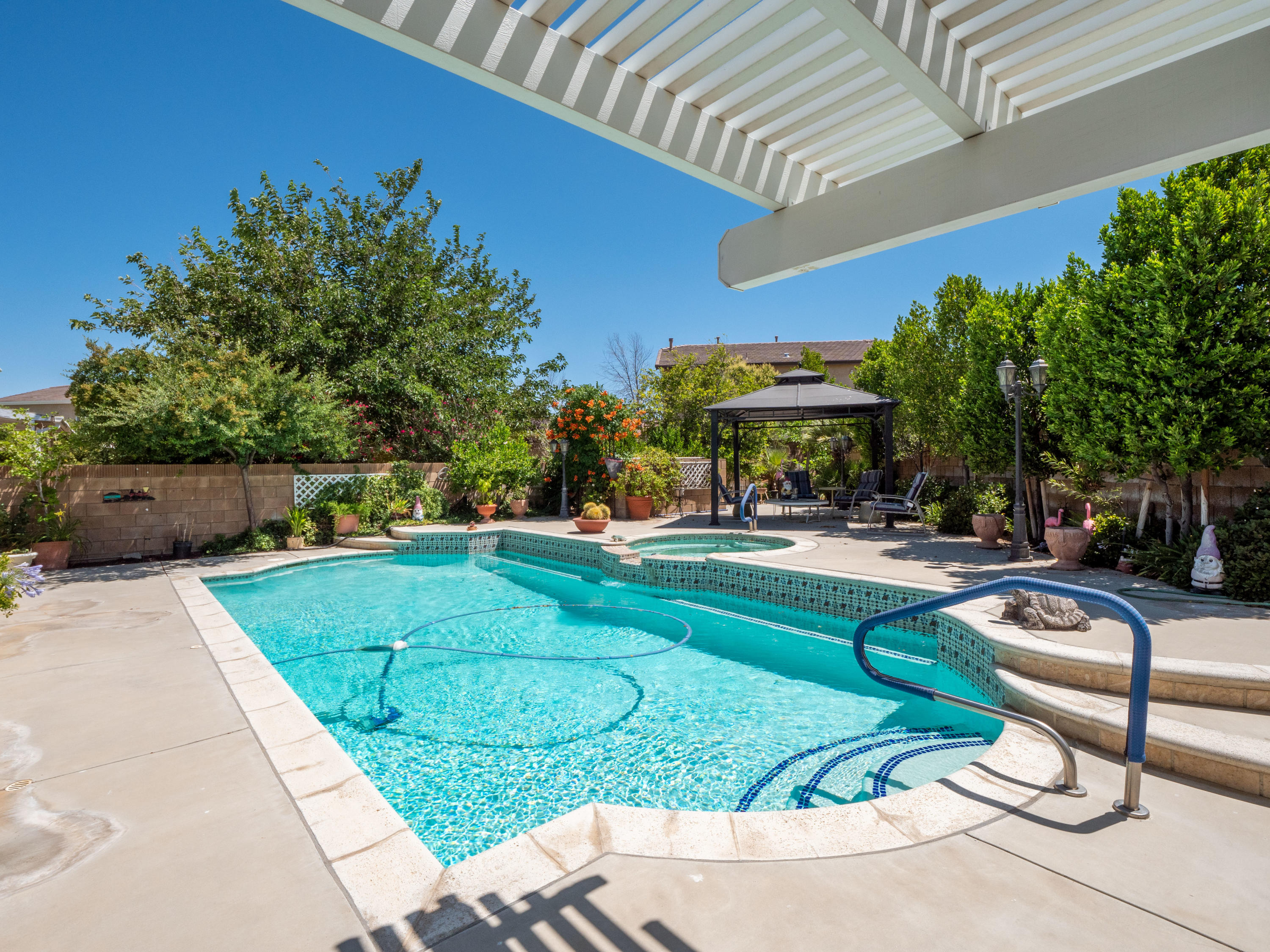 43637 Dana Drive Lancaster, CA 93535 - Photo 13 of 20 12