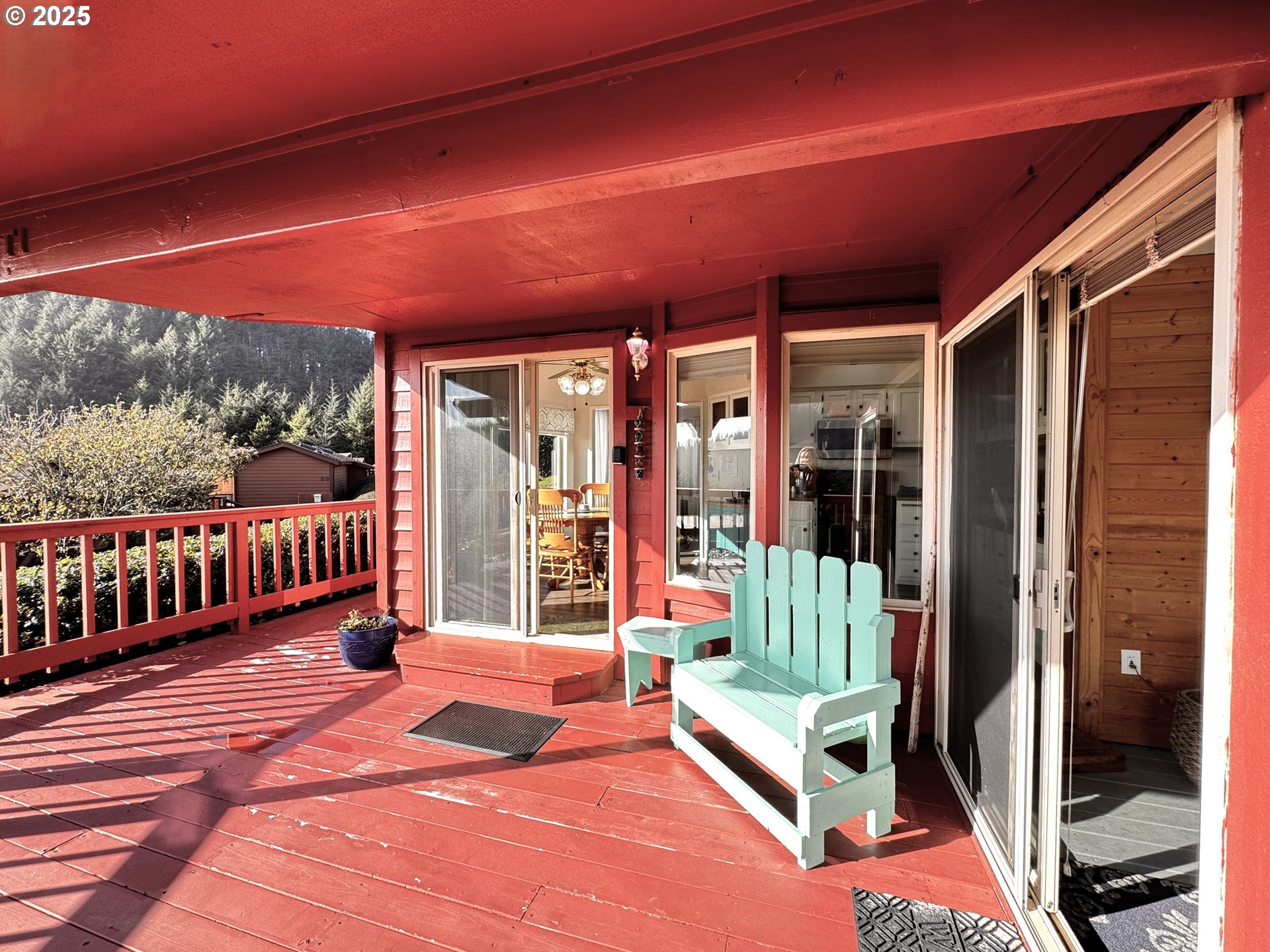19921 Whaleshead Road, Unit T 1 Brookings, OR 97415 - Photo 15 of 45 Entrance/Foyer