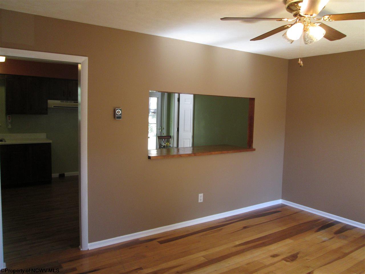 16 England Road Morgantown, WV 26508 - Photo 7 of 17 Gallery Image 7