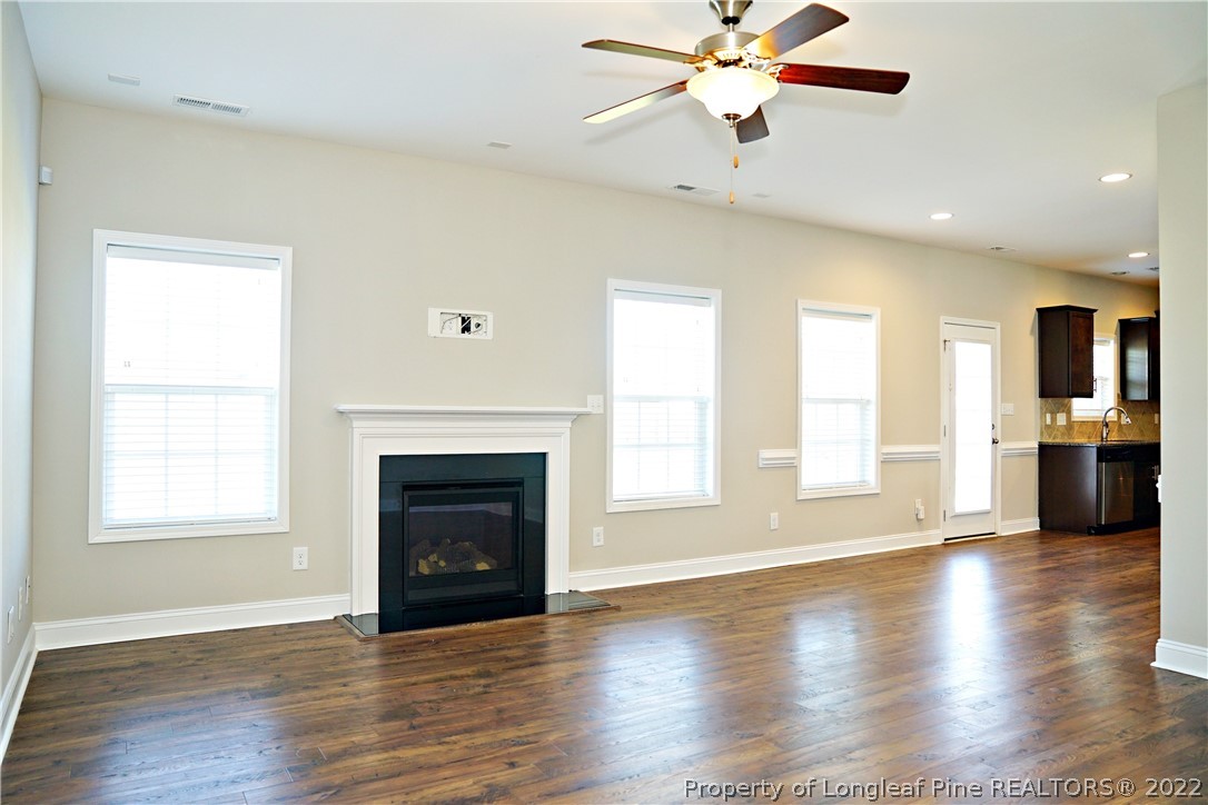 6804 Hunters Den Road Hope Mills, NC 28348 - Photo 8 of 22 Gallery Image 8