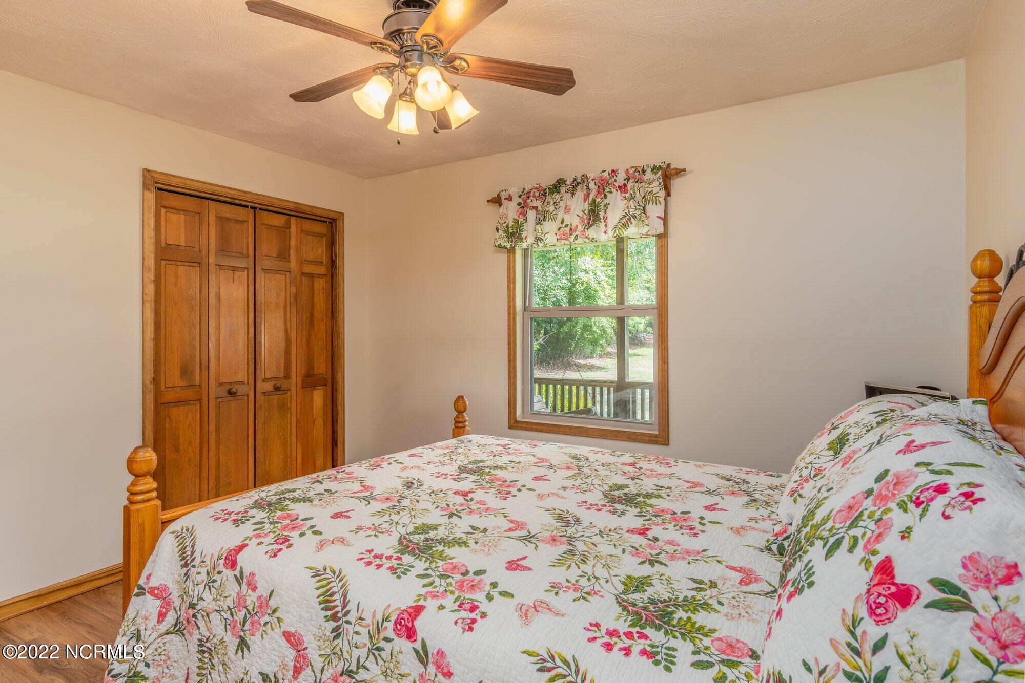 273 Sand Ridge Road New Bern, NC 28560 - Photo 19 of 29 Bedroom 2