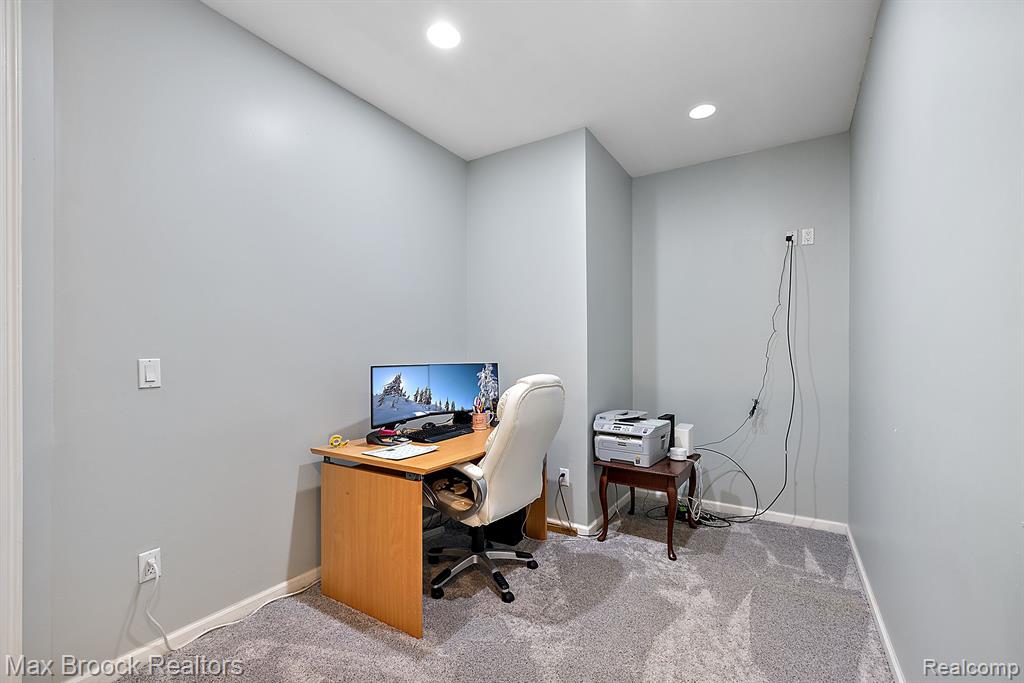 2812 South Telegraph Road Bloomfield Hills, MI 48302 - Photo 32 of 43 Gallery Image 32
