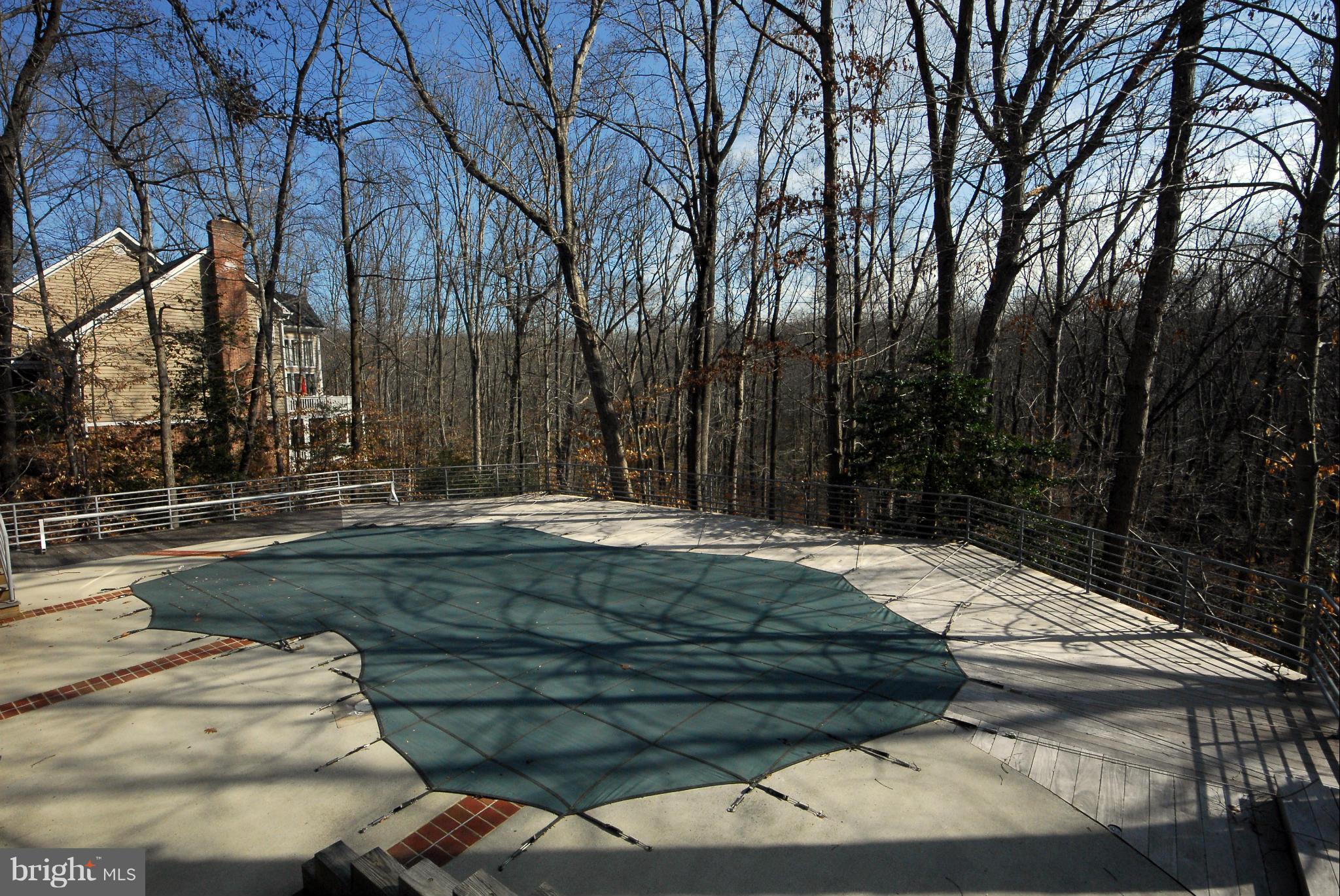 1629 Wyatts Ridge Road Crownsville, MD 21032 - Photo 25 of 28 Pool with ample decking