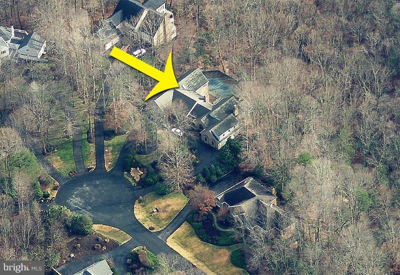 1629 Wyatts Ridge Road Crownsville, MD 21032 - Photo 5 of 28 Aerial view of home with private pool