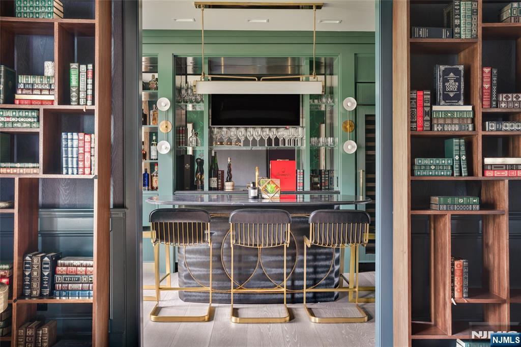 11 Hamilton Road Short Hills, NJ 07078 - Photo 10 of 50