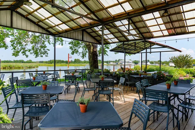 $5,200,000 | 21384 Coopertown Road, Tilghman, MD 21671