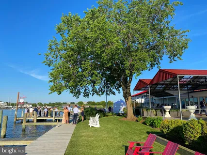 $5,200,000 | 21384 Coopertown Road, Tilghman, MD 21671