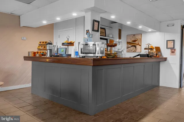 $5,200,000 | 21384 Coopertown Road, Tilghman, MD 21671