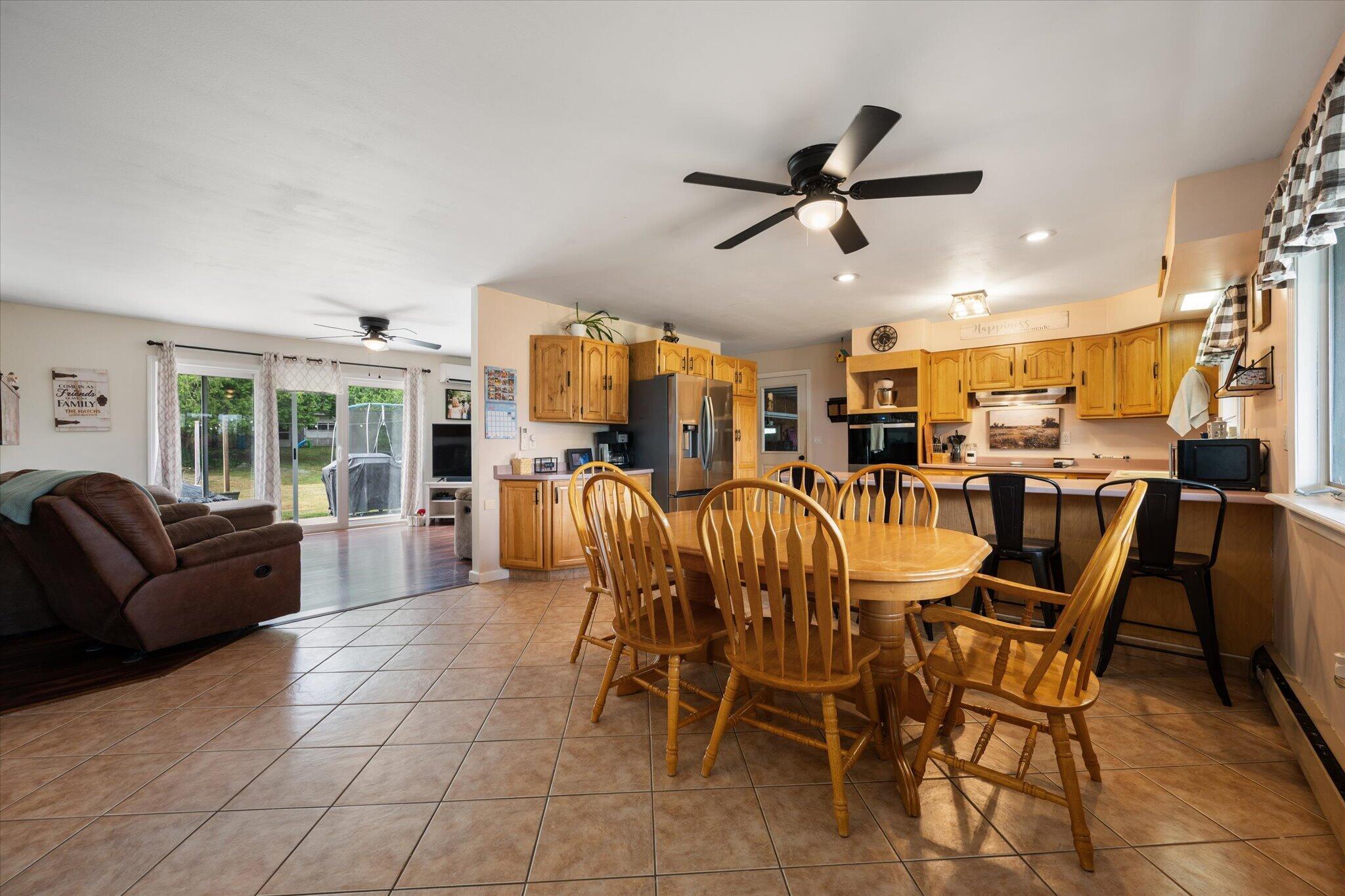 71 West Corinth Road Corinth, ME 04427 - Photo 7 of 70 06-Dining