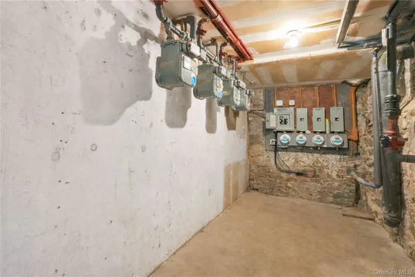 $2,995,000 | 14-24 Astoria Boulevard, Unit 6 | Astoria