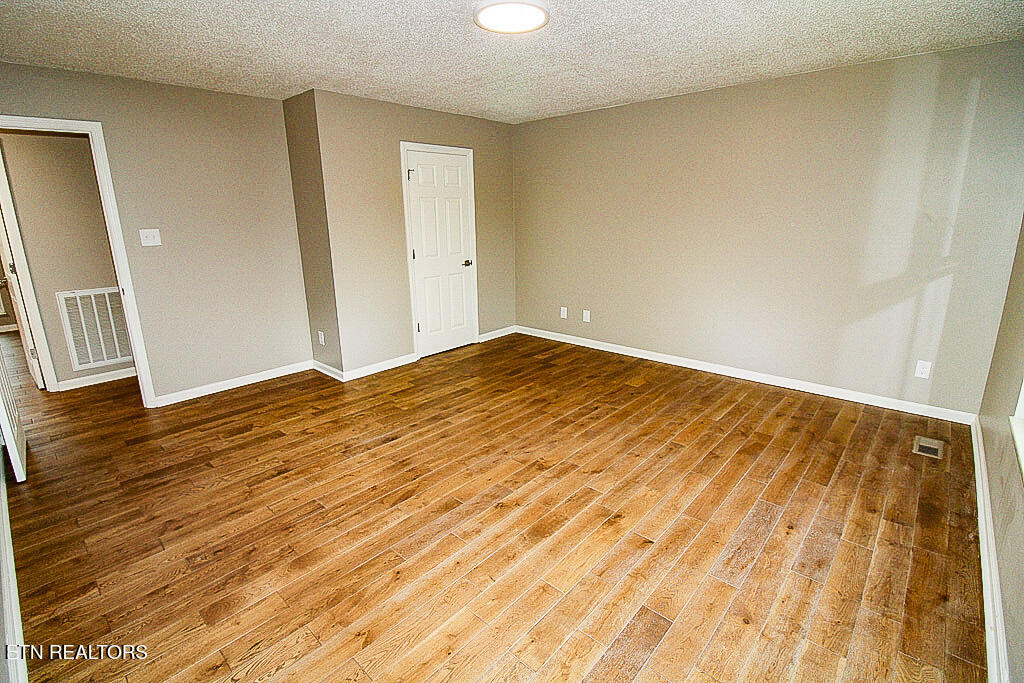 1203 Clendenen Road Maryville, TN 37801 - Photo 21 of 45 V