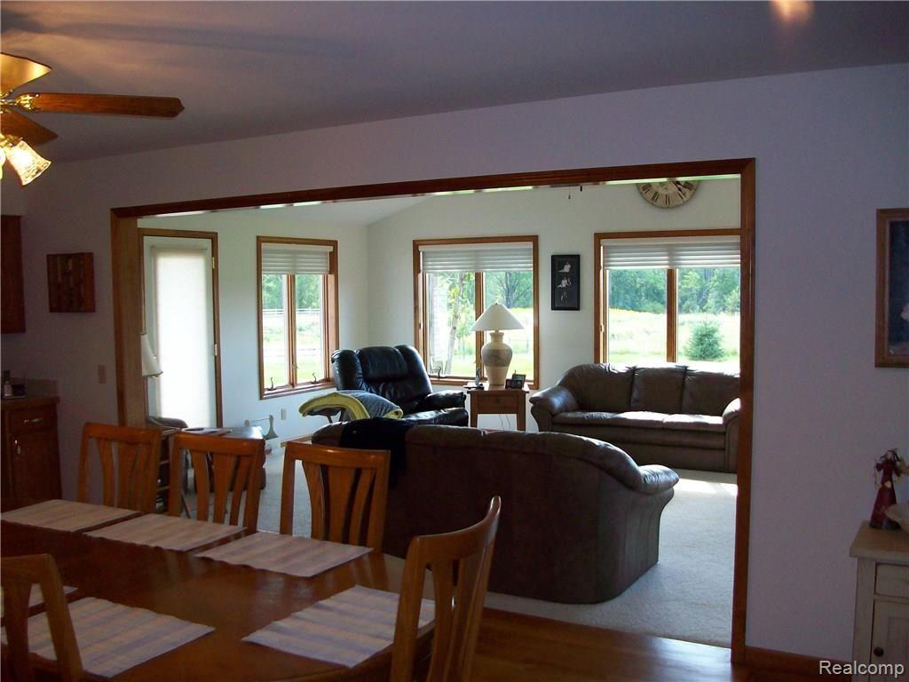 4394 Atlas Road Davison, MI 48423 - Photo 8 of 46 100_1498.JPG